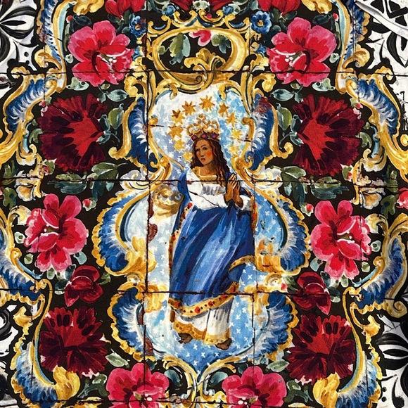 Dolce and Gabbana men’s tshirt in pristine condition - Picture 3 of 3